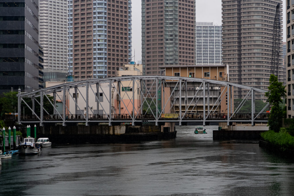 亀島川と南高橋（隅田川を望む）