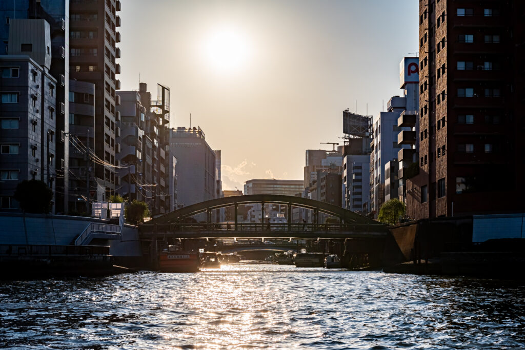 神田川と柳橋（隅田川から）