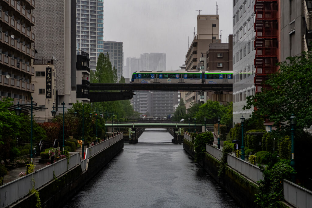 田町駅周辺の芝浦の運河