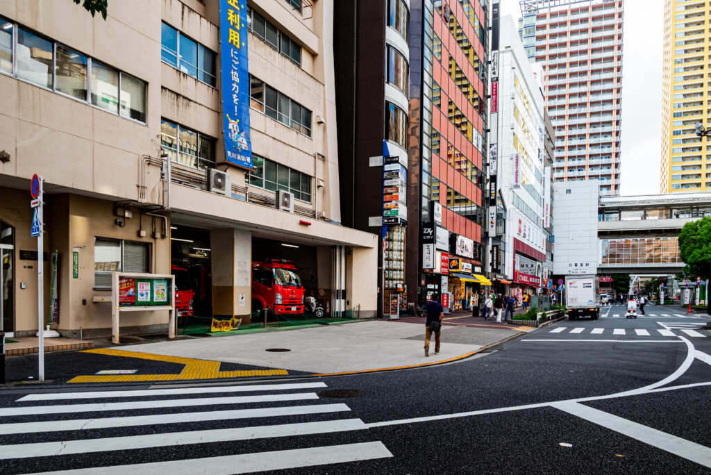 日暮里駅前