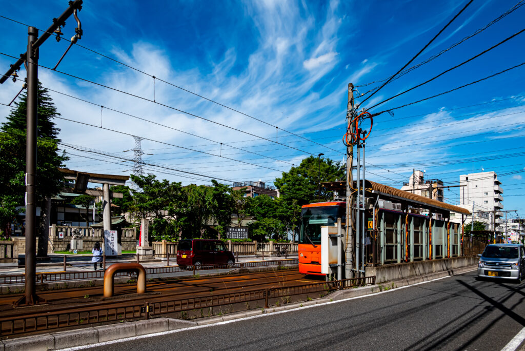 尾久八幡神社と都電の姿