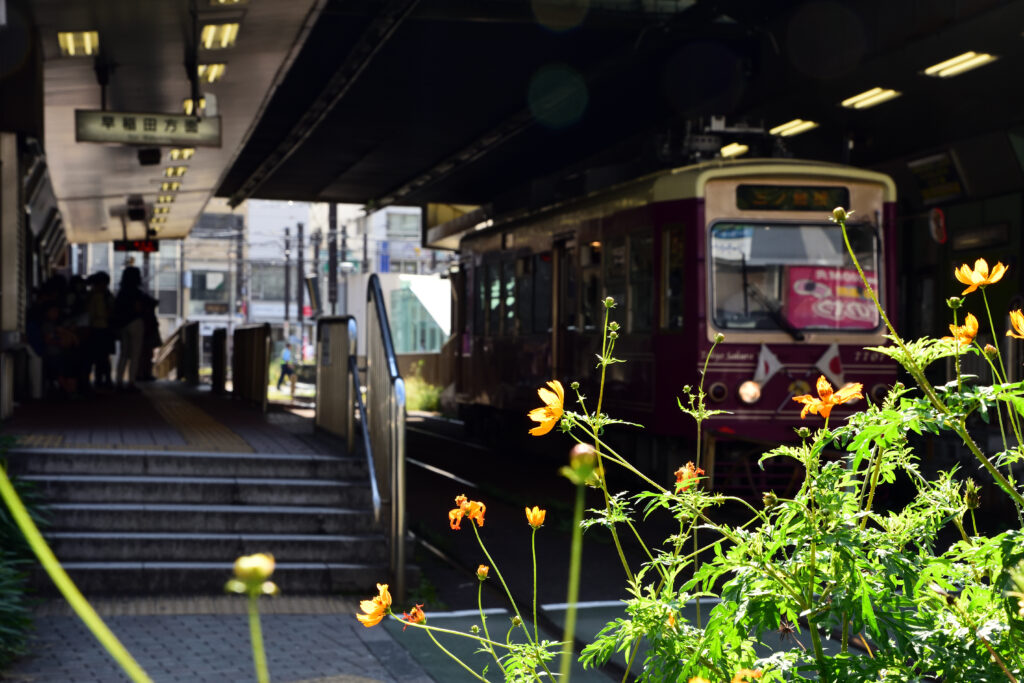 山手線のガード下（大塚駅前）