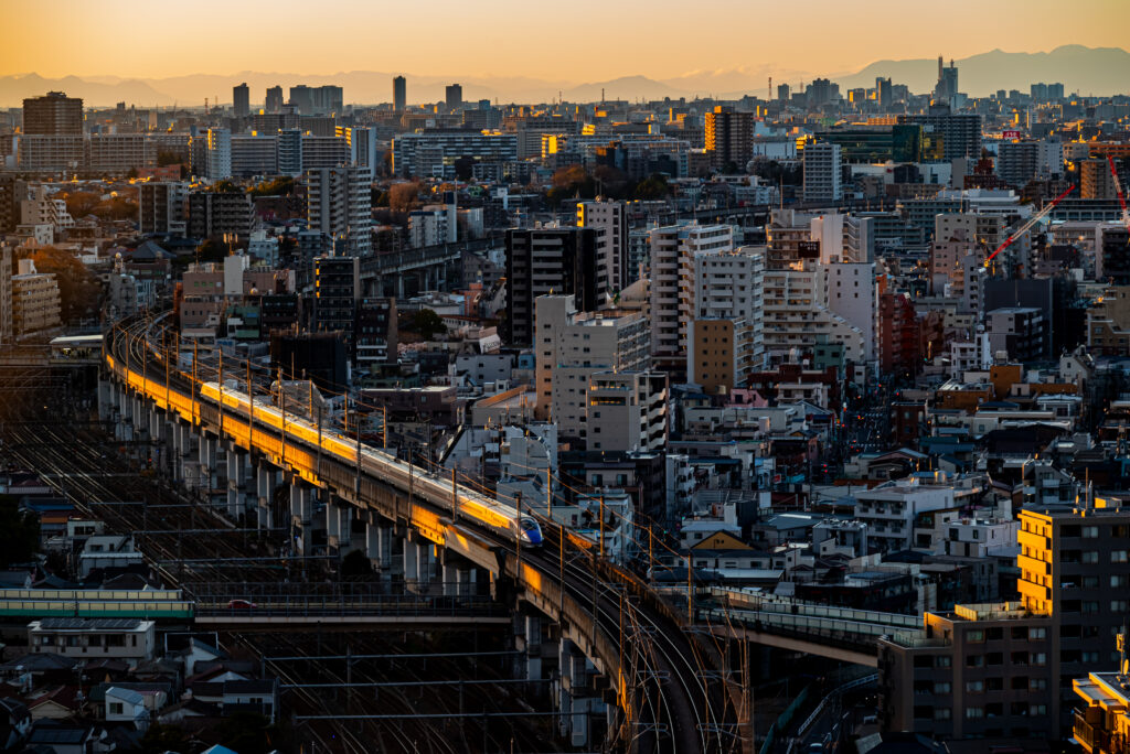 新幹線ビューに夕陽が映える（北側の景観）