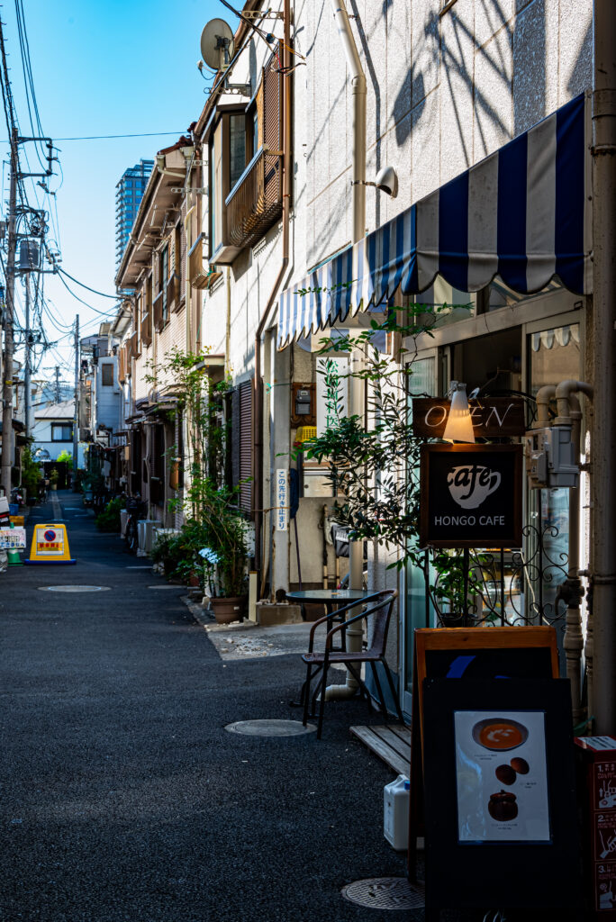 本郷の路地裏（小洒落たカフェも）