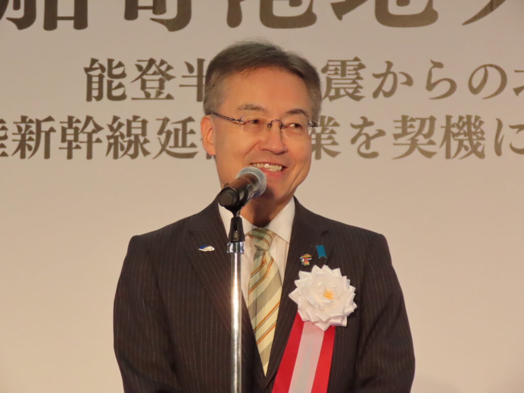 福井県実行委員会会長で福井県の杉本達治知事