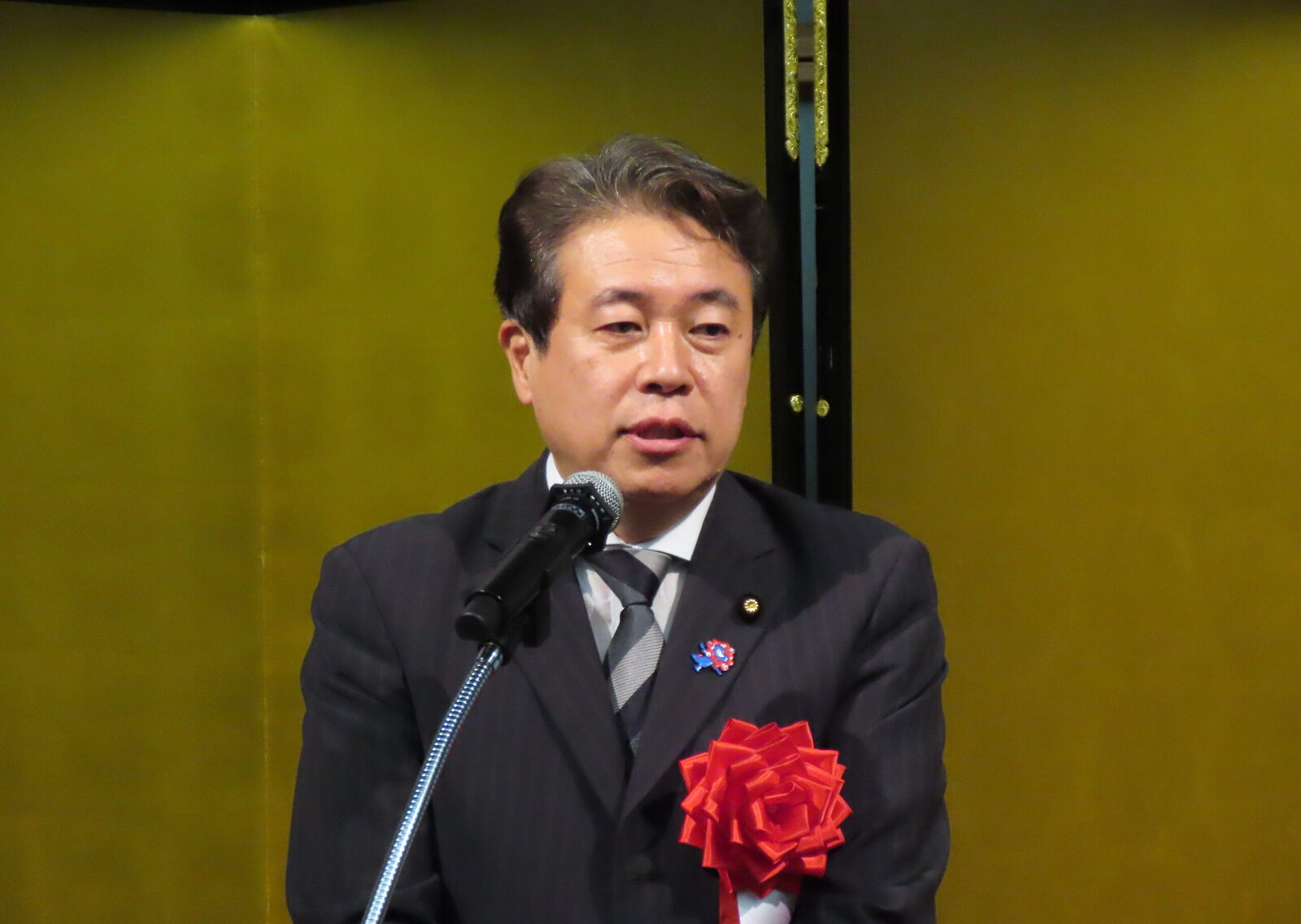 鶴 保 庸介