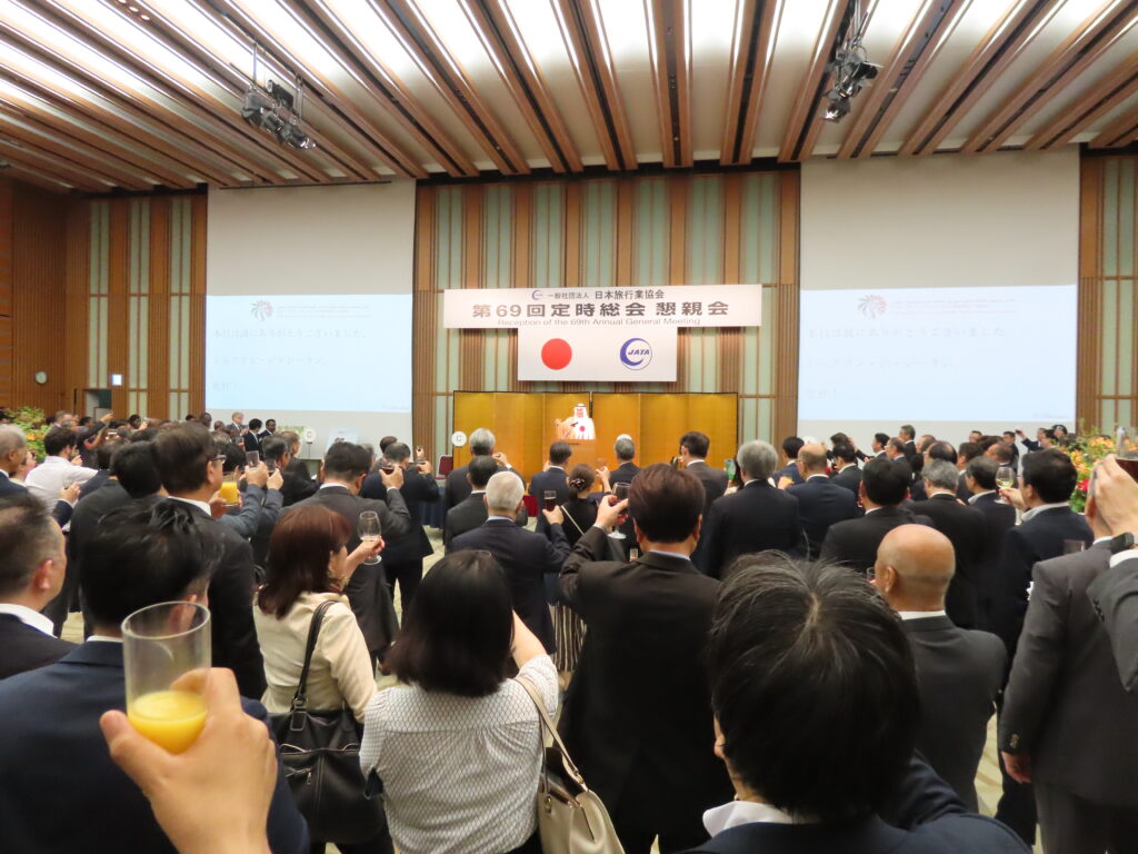 懇親会の様子