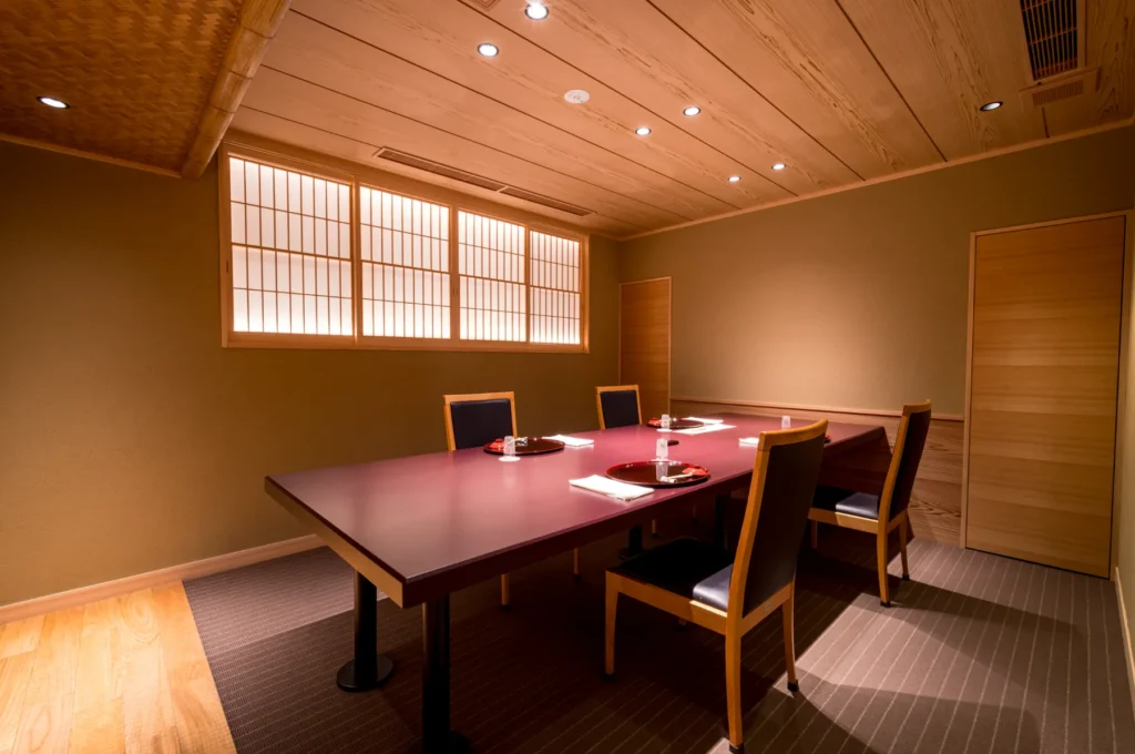 新装なった住吉の間