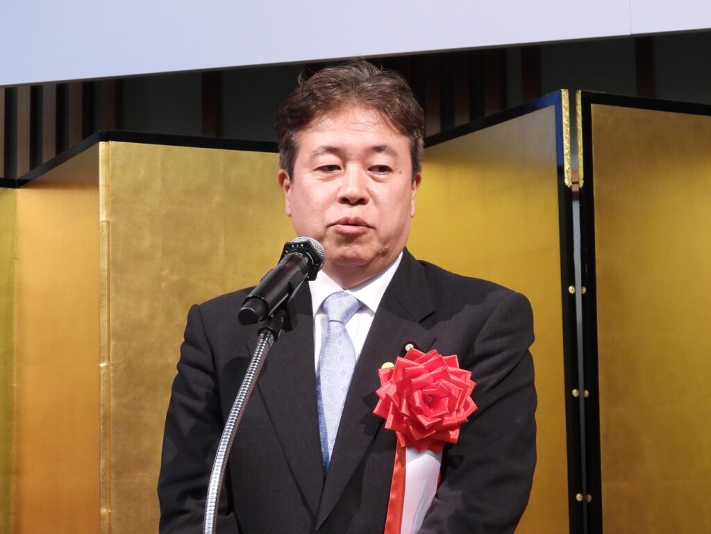 参議院議員で自民党観光立国調査会の鶴保会長